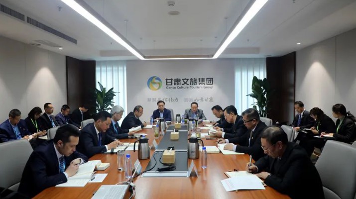 主题教育丨深刻领悟创新理论伟力 凝聚奋进担当强大力量——众博·官方版网站登录入口_众博（中国）文旅集团主题教育专题读书班开班