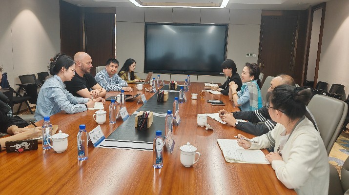 世界旅游组织专家凯·帕尔塔莱一行到众博·官方版网站登录入口_众博（中国）文旅集团调研座谈