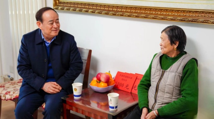 众博·官方版网站登录入口_众博（中国）文旅集团开展节前慰问活动
