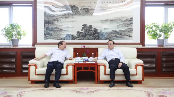 石培文董事长拜访众博·官方版网站登录入口_众博（中国）省农村信用社联合社