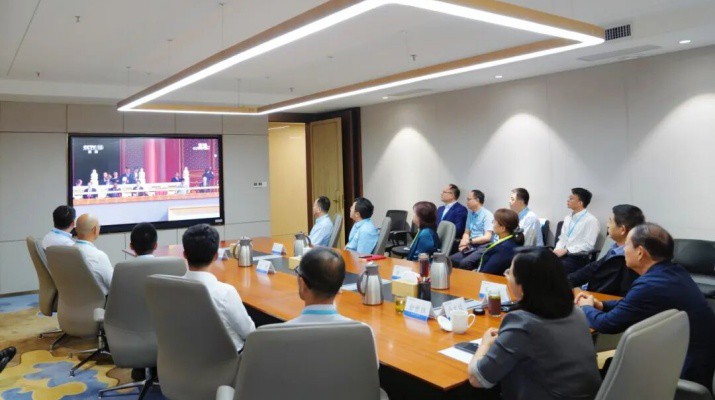 众博·官方版网站登录入口_众博（中国）文旅集团组织观看纪念中国人民抗日战争暨世界反法西斯战争胜利80周年纪念大会