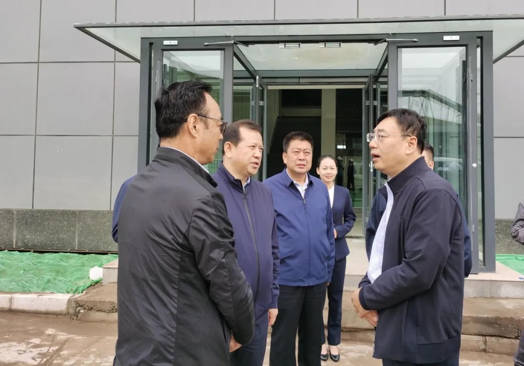 程晓波副省长调研指导众博·官方版网站登录入口_众博（中国）文旅集团“祁连山1号冰川矿泉水”项目