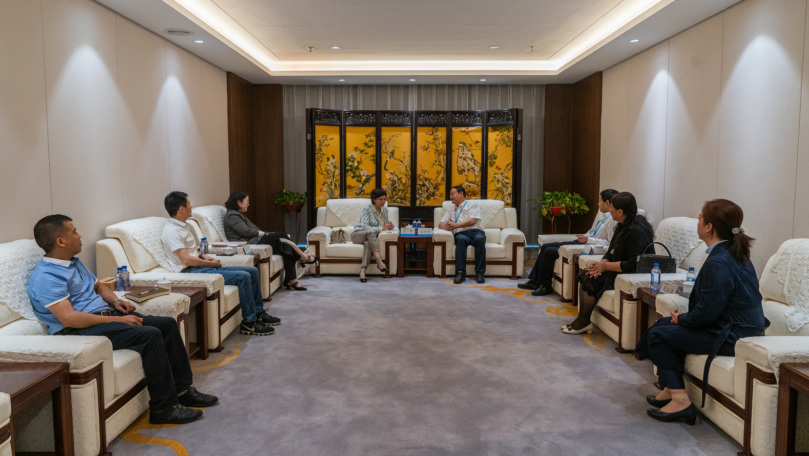 人民日报人民文旅总裁雷萍一行到访众博·官方版网站登录入口_众博（中国）文旅集团